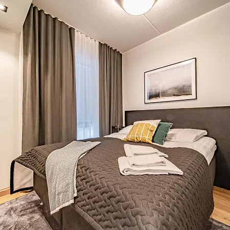 C10 Center Incl 2 Passes By Aavalevi *