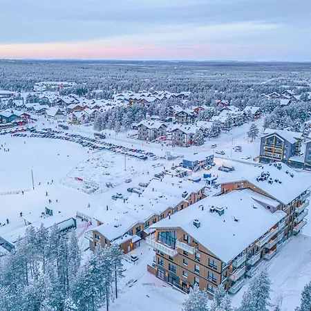 Huoneisto C10 Center Incl 2 Passes By Aavalevi *