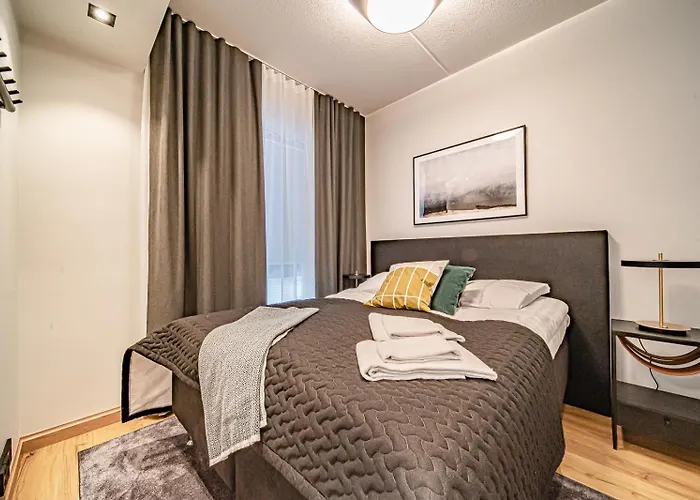 C10 Center Incl 2 Passes By Aavalevi *