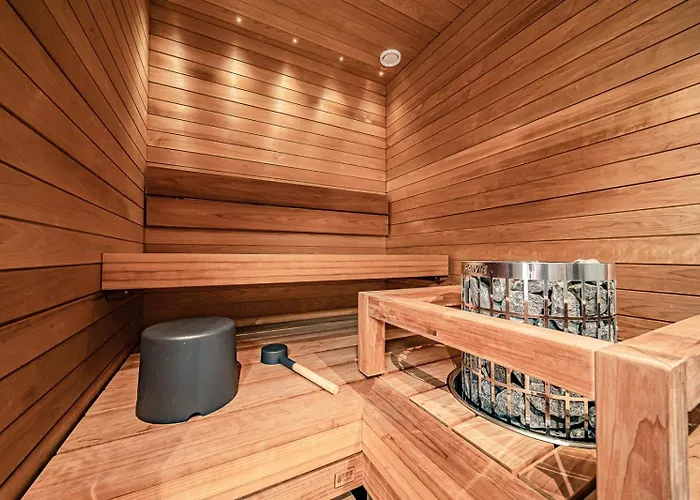 C10 Center Incl 2 Passes By Aavalevi 레비